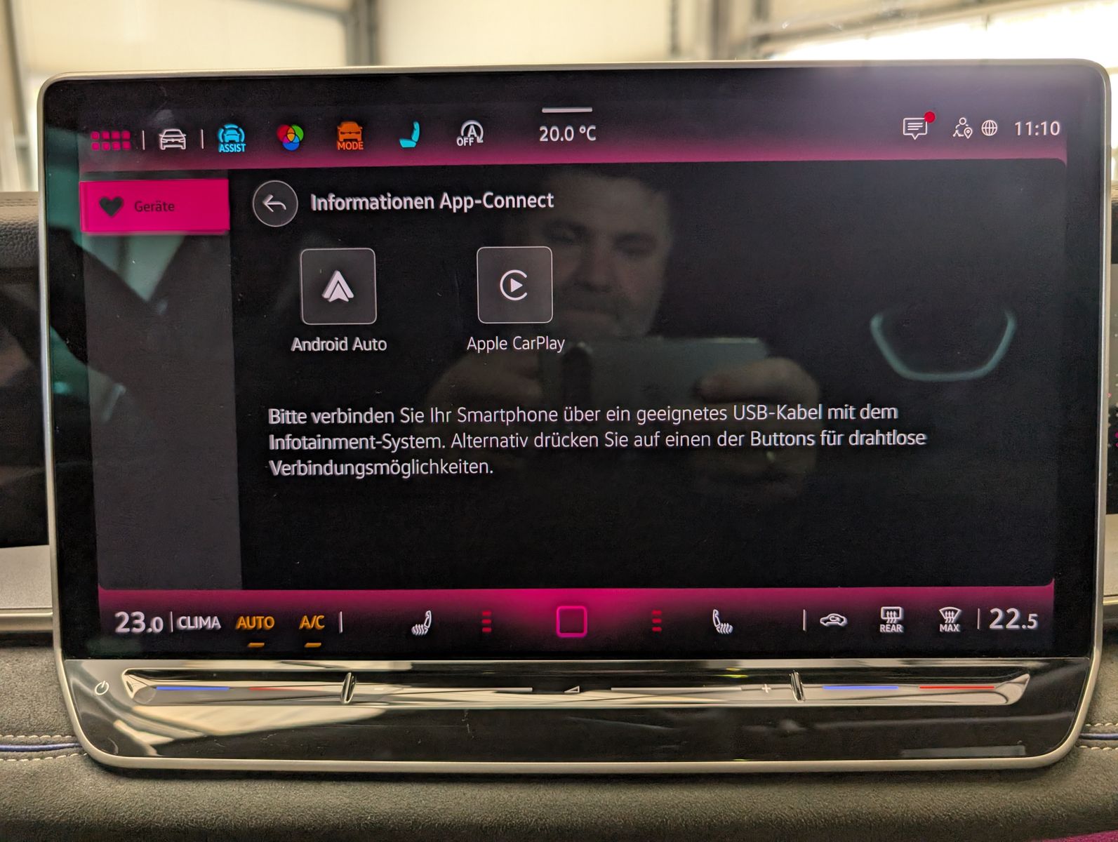 Fahrzeugabbildung Volkswagen Tayron 2.0 4M R-Line Launch Pano Matrix AHK 20"