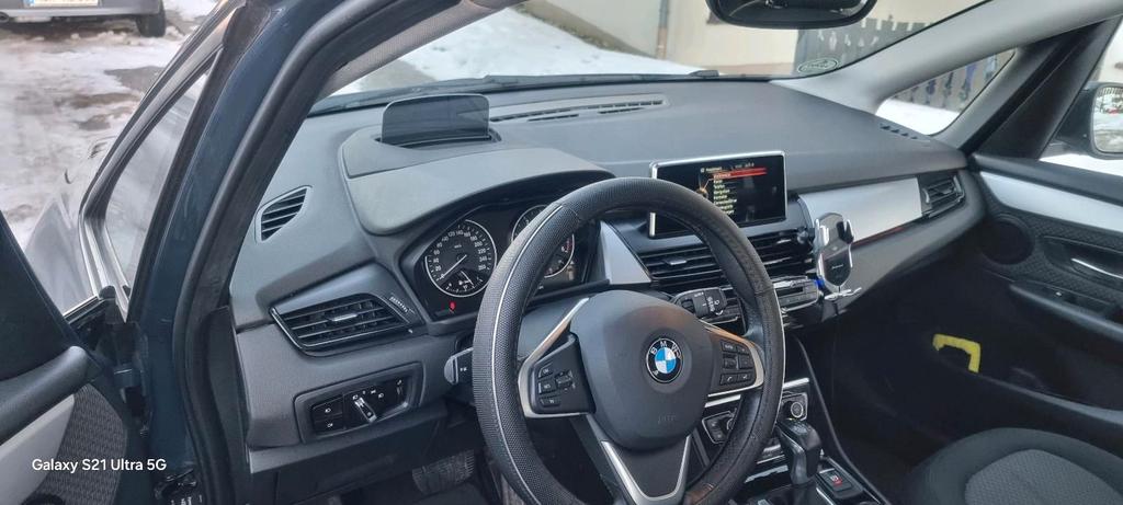 BMW 218