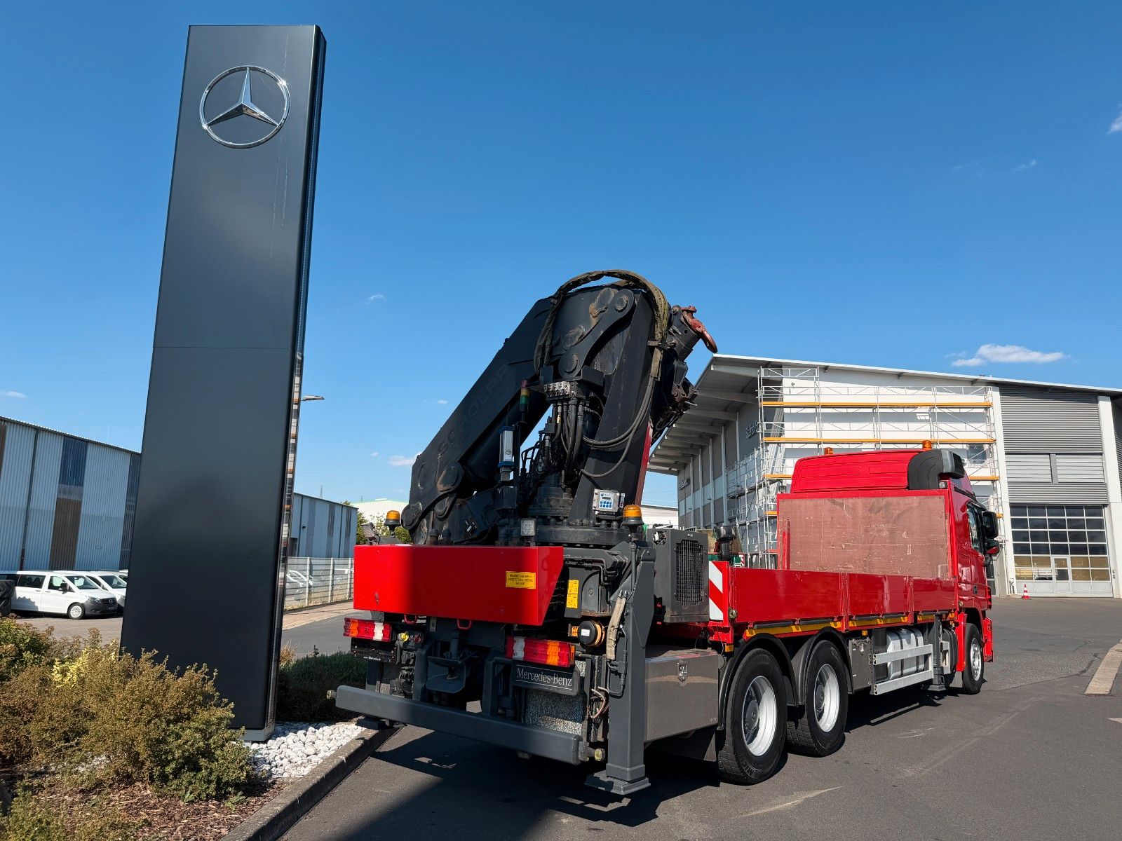 Fahrzeugabbildung Mercedes-Benz Actros 2644 L 6x4 MKG HLK 541 HP Funk Spitze