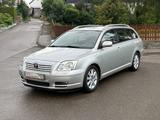 Toyota Avensis 1.8 Executive*XENON*SHZ*AHK*TÜV/AU-NEU* - Toyota: X