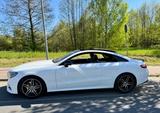 Mercedes-Benz E 220 d Autom. - - Mercedes-Benz E 220: Coupe