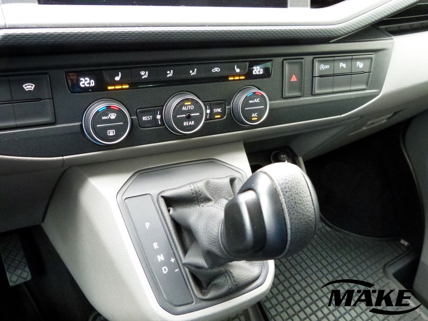 T6.1 Caravelle 2.0 TDI DSG, Comfortline, ACC, AH