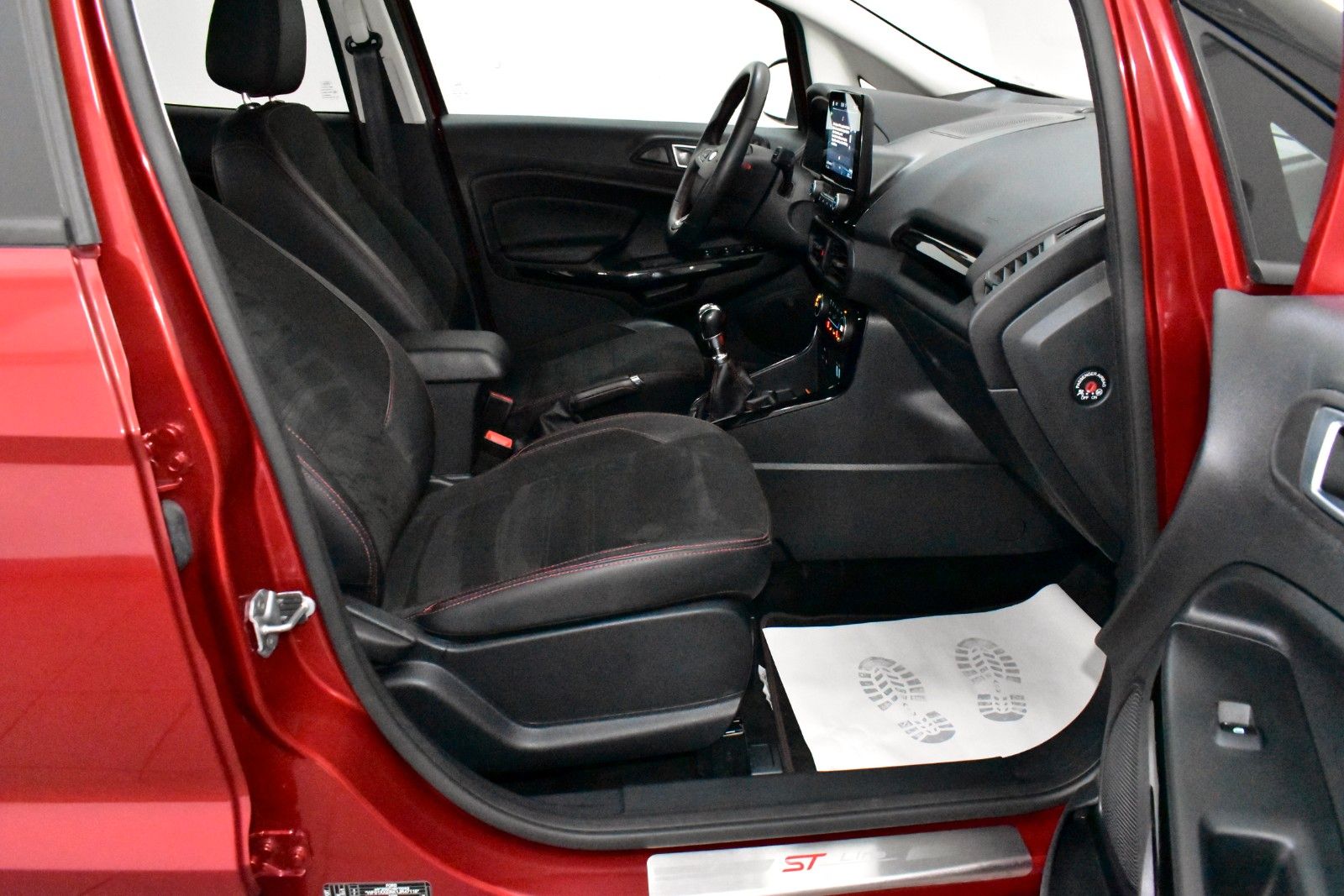 Fahrzeugabbildung Ford EcoSport ST-Line, Alcantara,Navi,Kamera 8fach b.