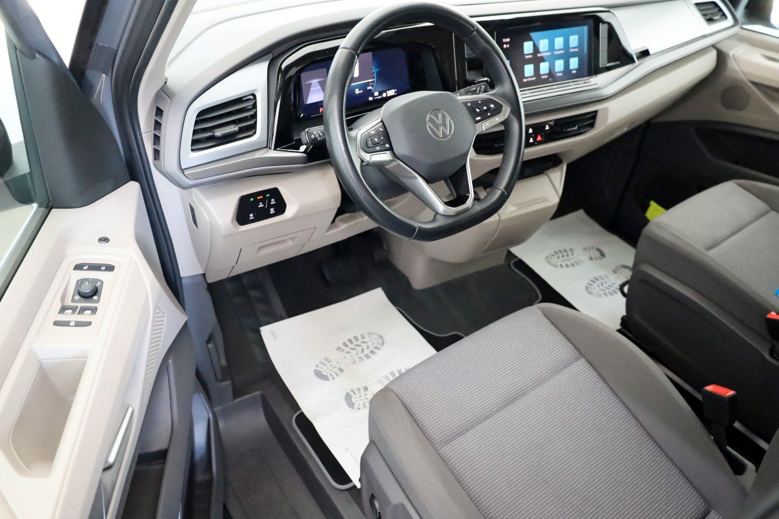Fahrzeugabbildung Volkswagen T7 Multivan lang Space- Camper/Lounge/Slide,WR