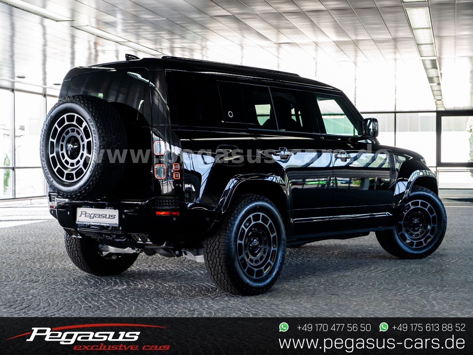 LAND ROVER Defender - 17