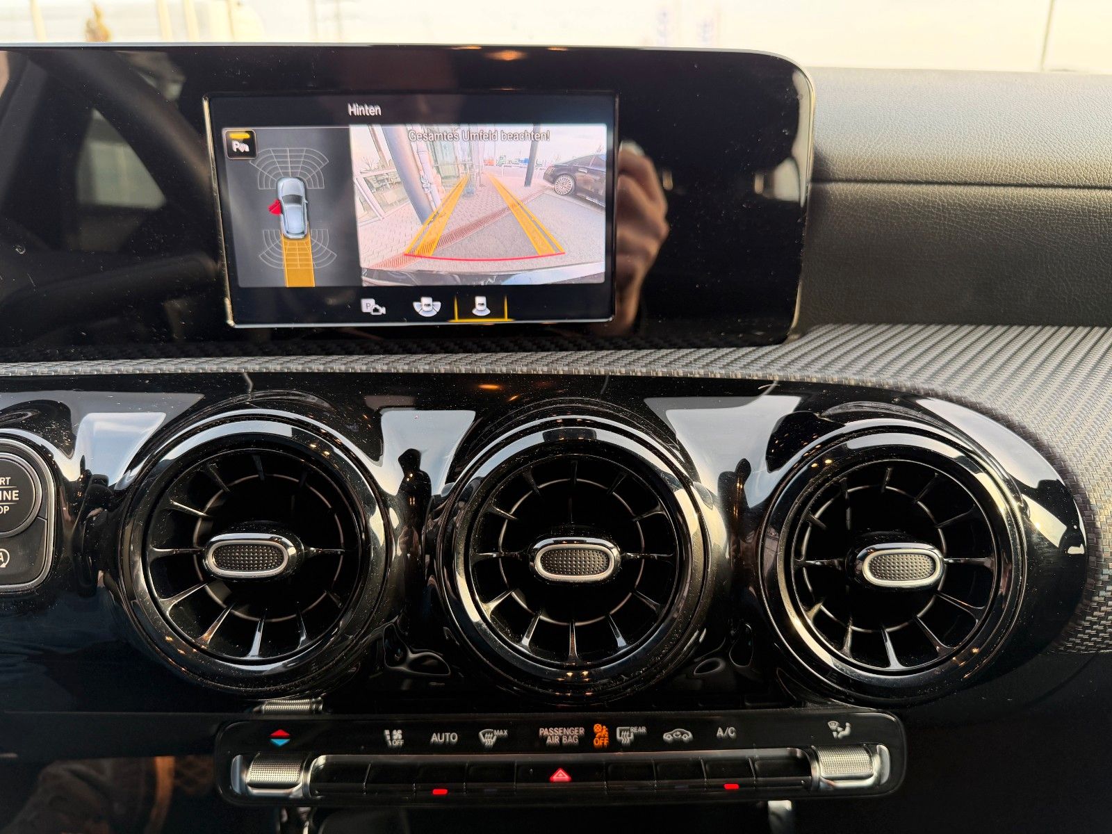 Fahrzeugabbildung Mercedes-Benz A 200 d LED+R-Kamera+TOTW+Carplay+IHC