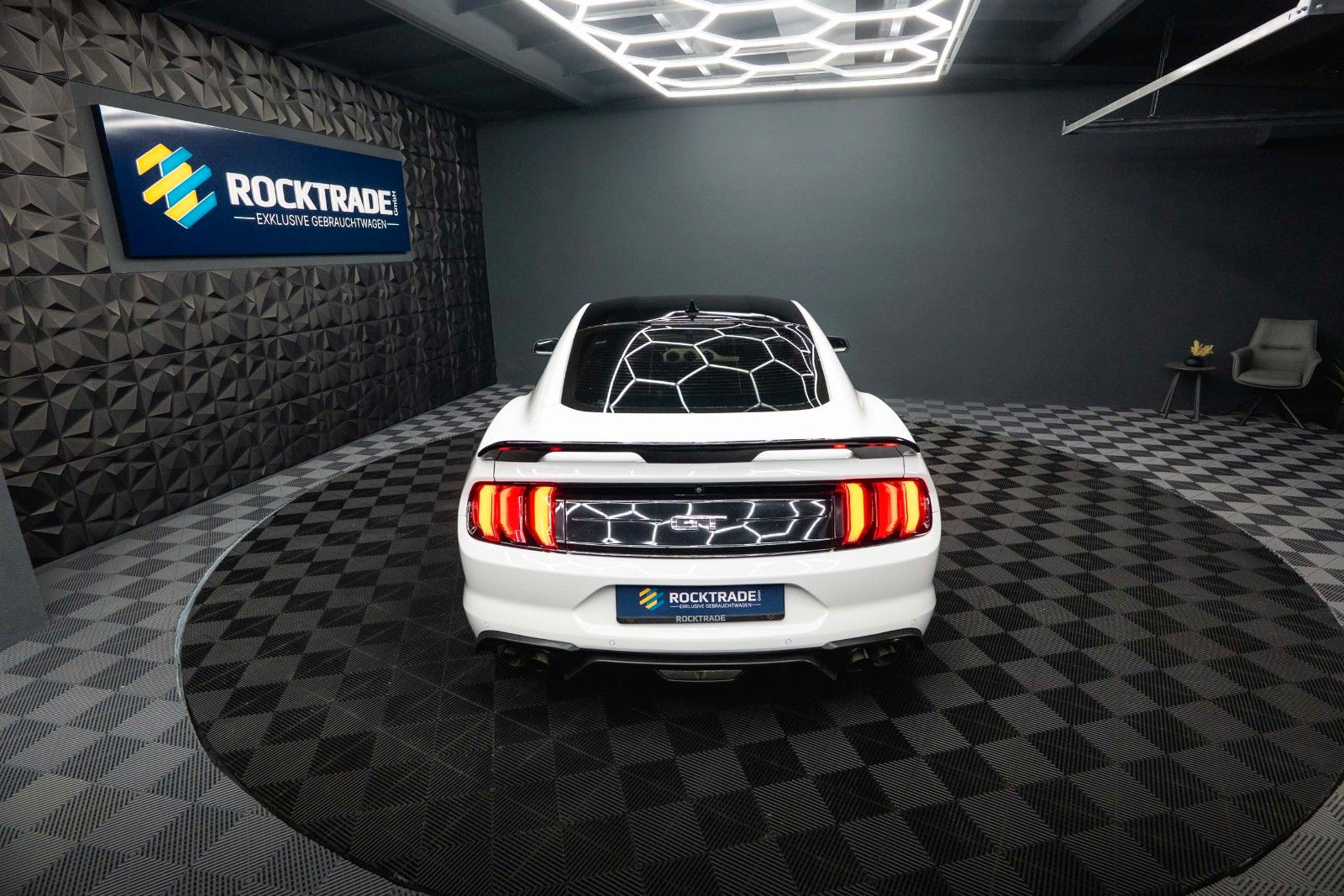 Fahrzeugabbildung Ford Mustang Shelby GT 500 5.0 V8 Performance PREMIUM