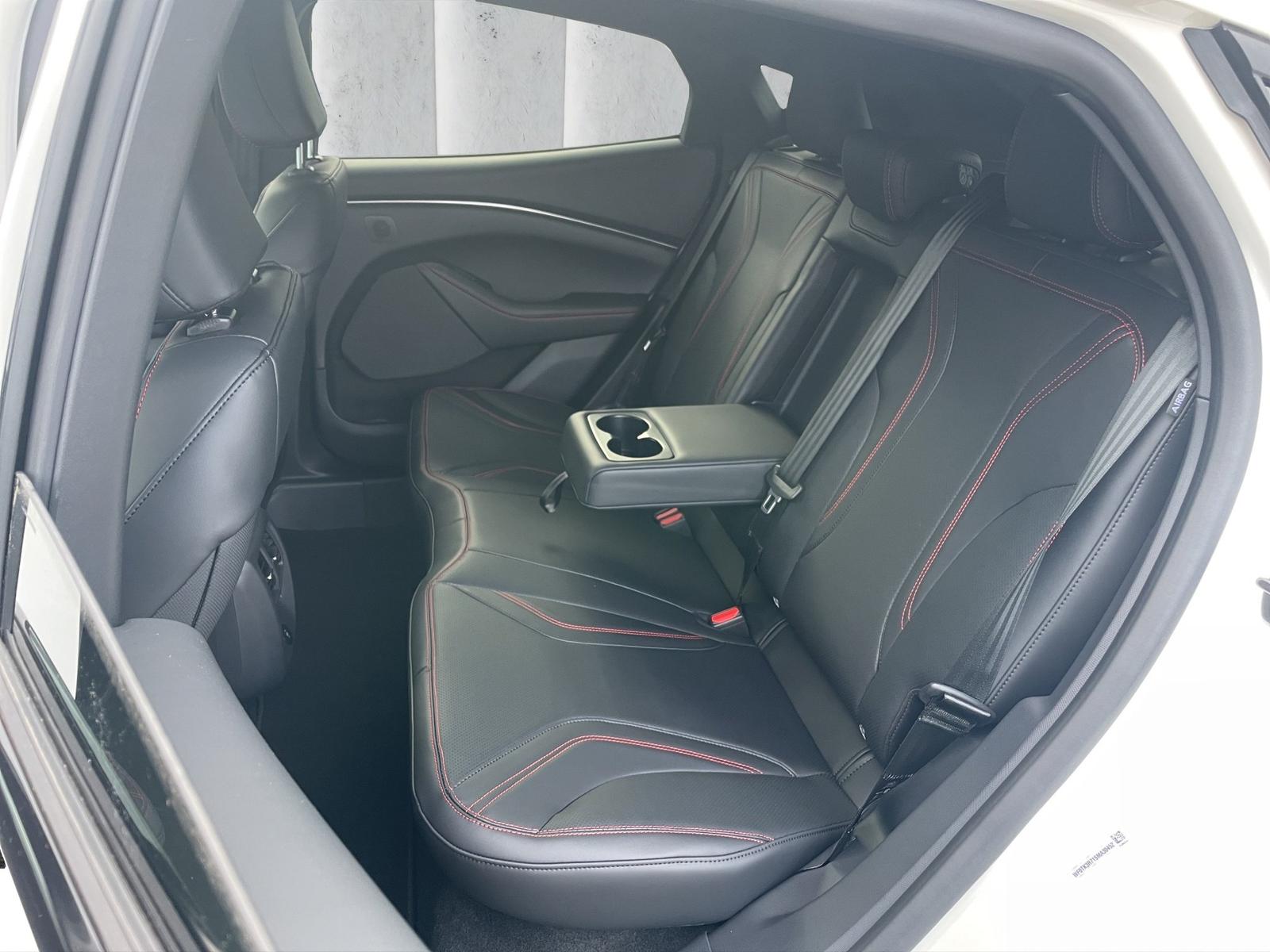 Ford Mustang Mach-E Premium Extended Range RWD