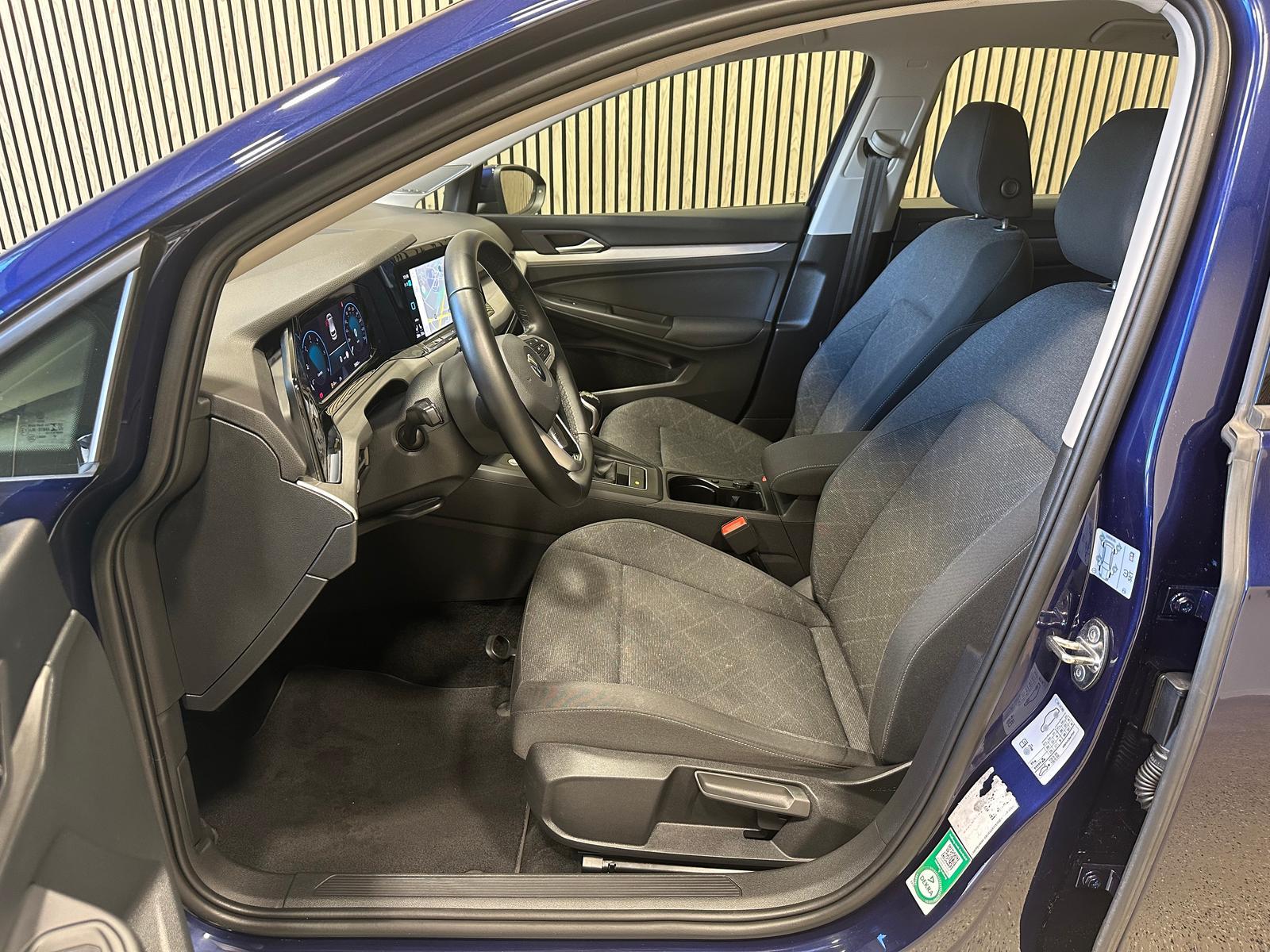 Volkswagen Golf 2.0 TDI Life Navi H&K ALU17Z ACC SHZ, миниатюра 5