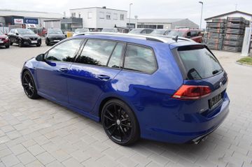 Volkswagen Golf - 5