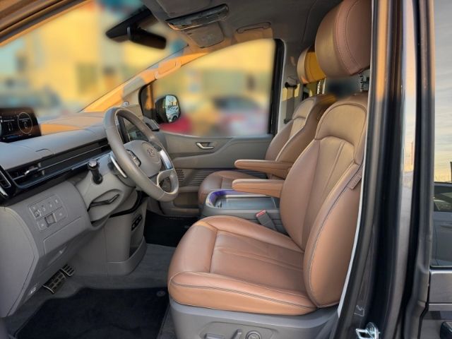 Fahrzeugabbildung Hyundai STARIA Signature 4WD 7-Sitzer +KLIMA+NAVI+SHZ+UV