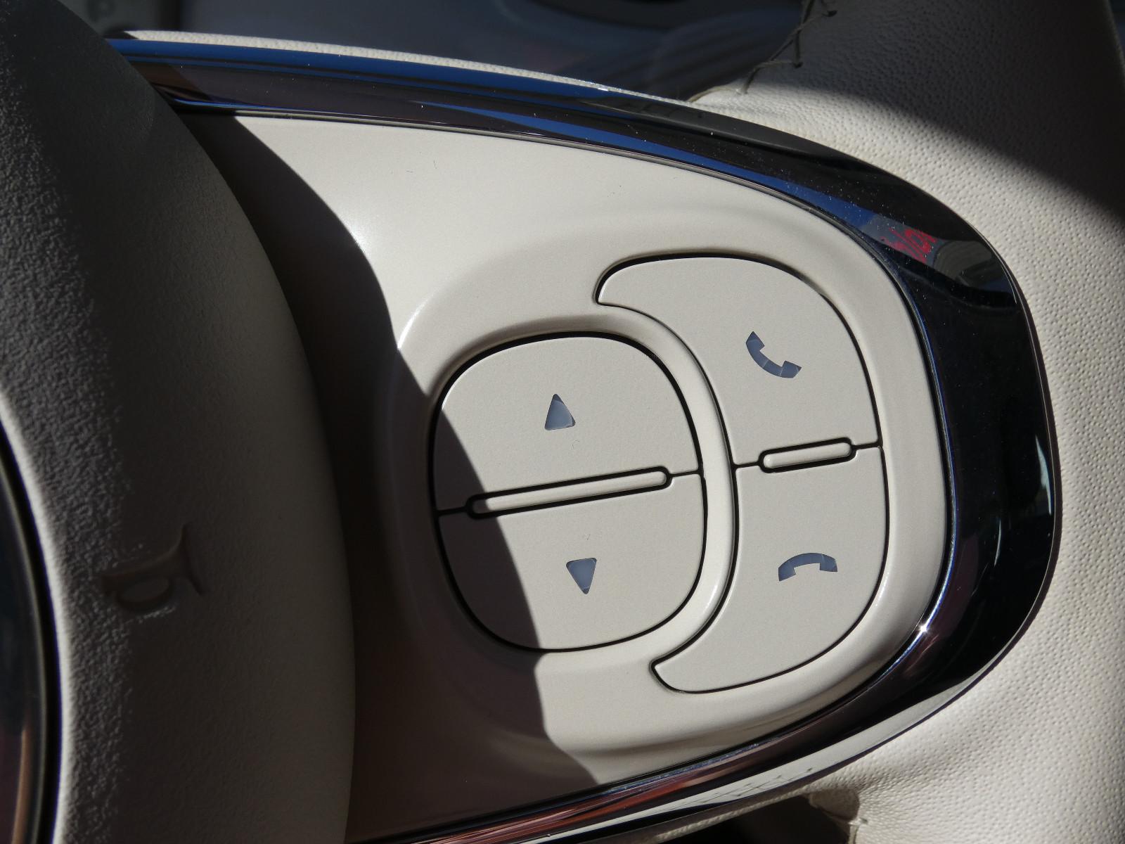 Fiat 500 Anniversario Glas-Schiebedach LED NAVI PDC