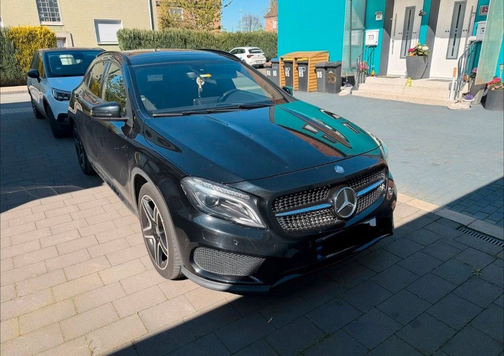 Image of Mercedes-Benz GLA 250