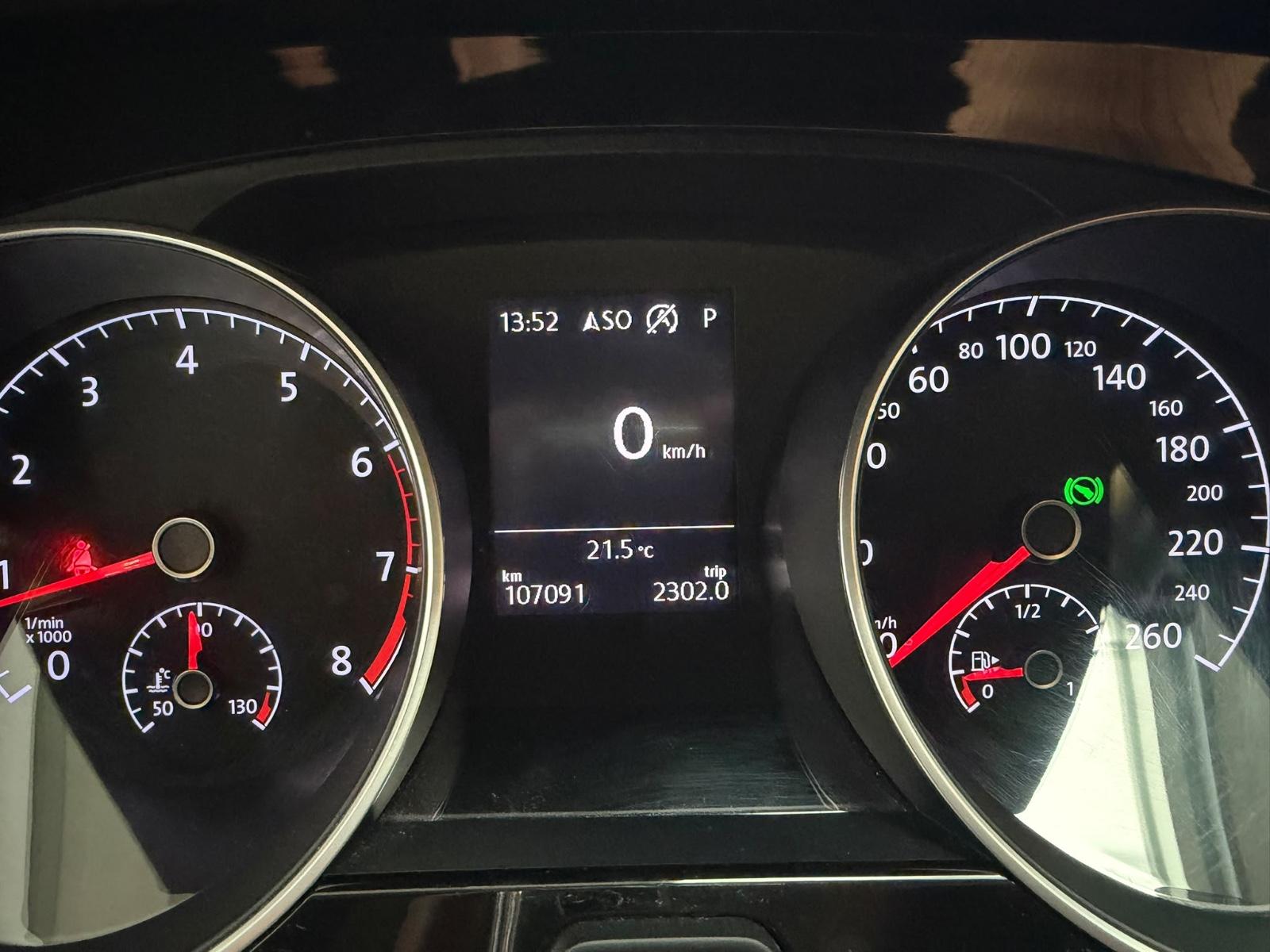 Volkswagen Touran *R-line*7Sitzer*ACC*AHK*R.Kam*