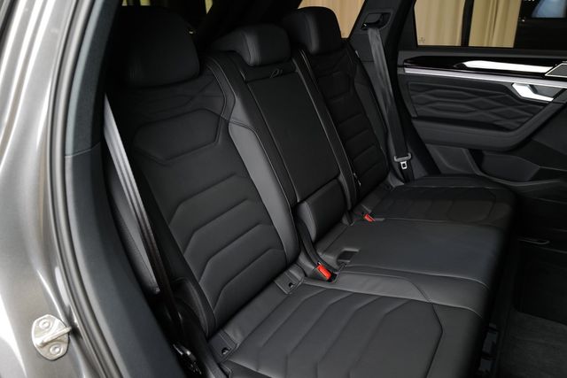Volkswagen Touareg R eHybrid 4Motion AHK Dynaudio HuD 360°