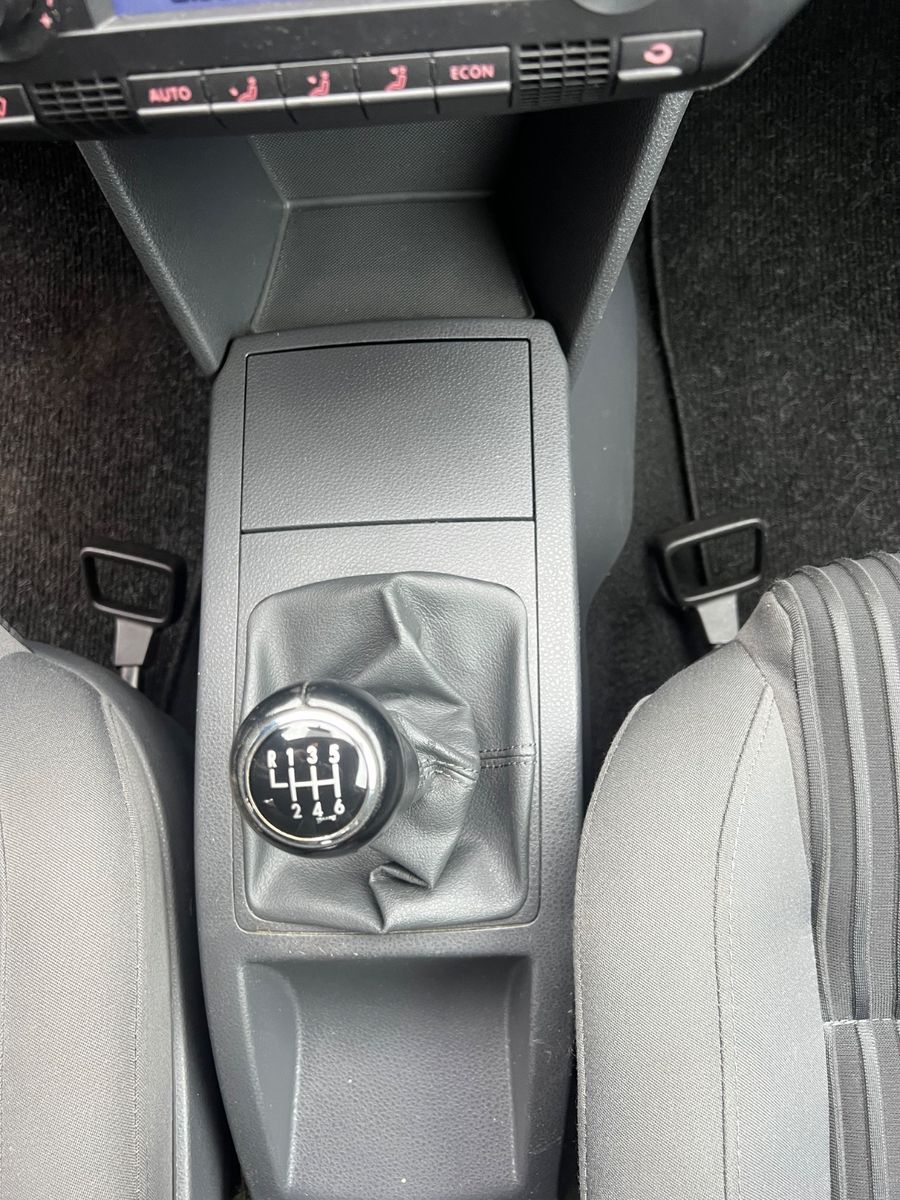 Fahrzeugabbildung Volkswagen Polo IV 1.9 TDI Sportline *2.HAND* 6.GANG*