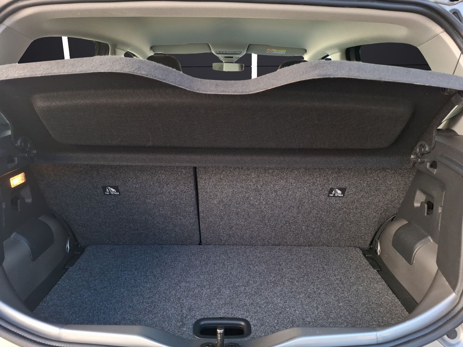 Fahrzeugabbildung Volkswagen e-up! Max Climatronic GRA RFK DAB SH LM
