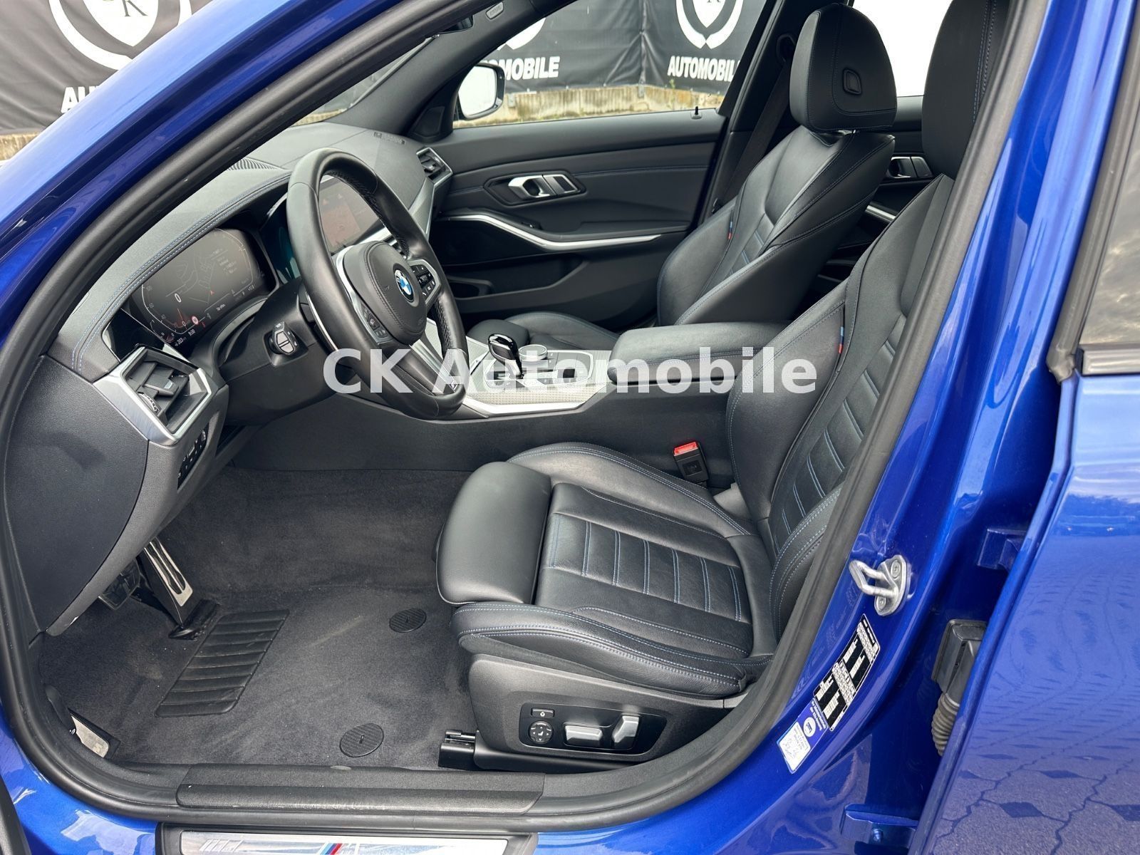 Fahrzeugabbildung BMW 330d Lim. M-Sport /Shadow-Line/Navi/Leder/LED