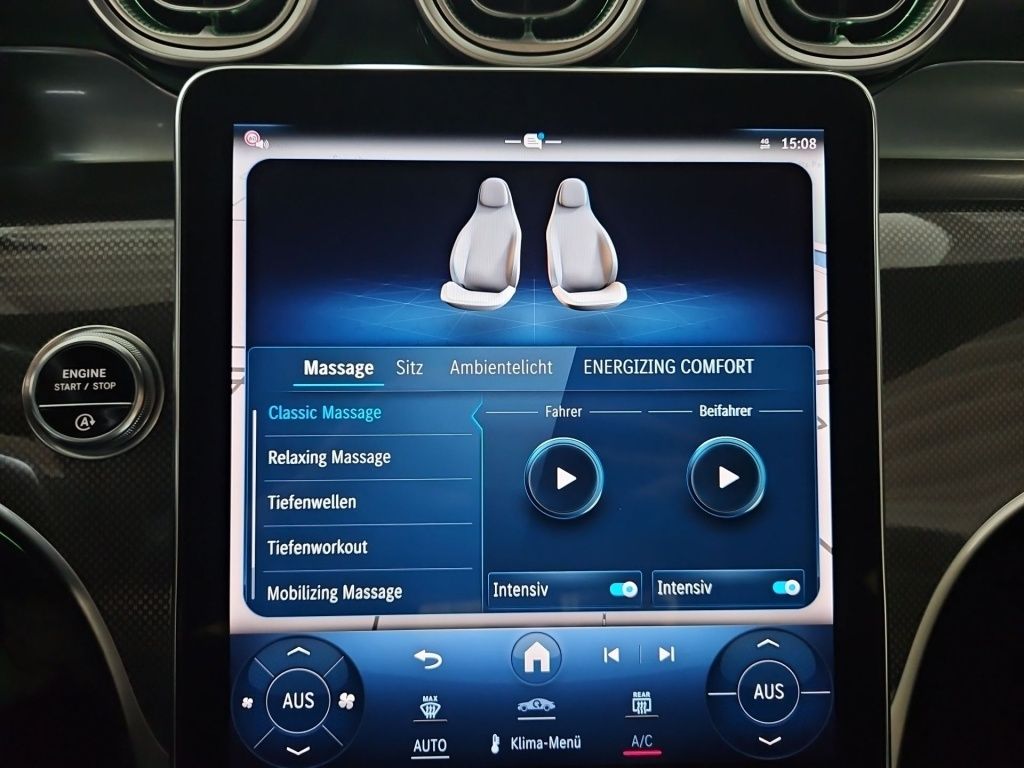 Fahrzeugabbildung Mercedes-Benz GLC 200 4M AMG Night Distronic+ AHK Pano Sitzkl.