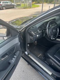Mercedes E 350 - 12