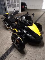 Can-Am Spyder RS - CAN-AM TRIKE SPYDER