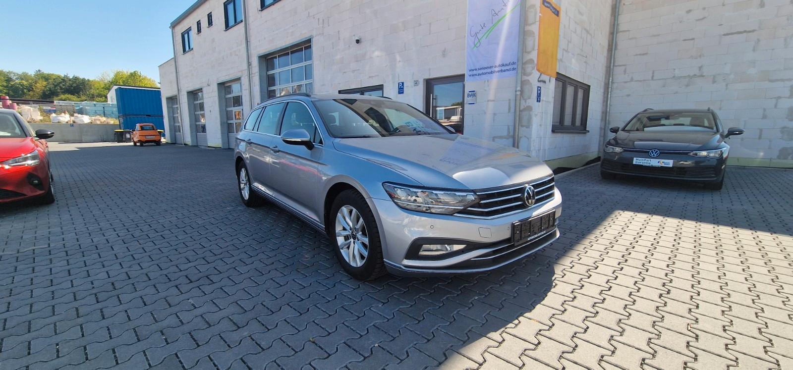 Volkswagen Passat Variant Business AHK schwenkbar