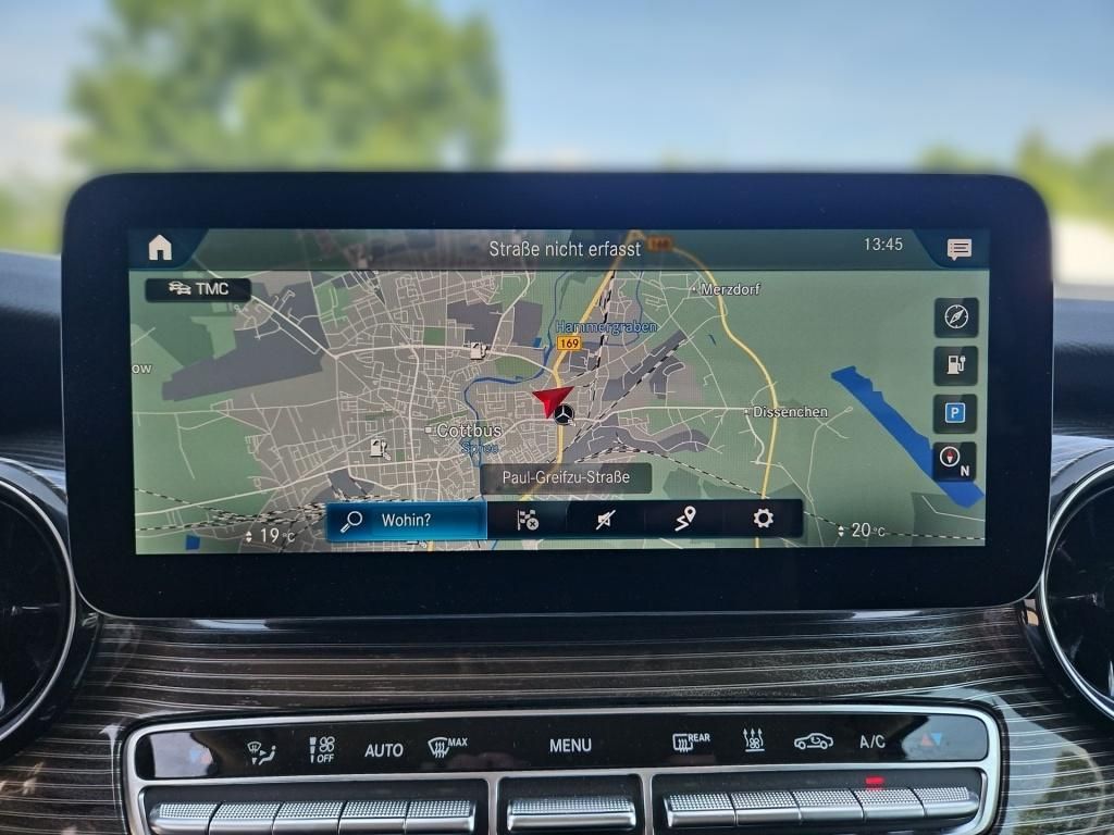 Fahrzeugabbildung Mercedes-Benz EQV 300 AVANTGARDE lang AIRMATIC 360° LED AMG