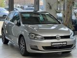 Volkswagen Golf VII Allstar*PANO*S+LHZ*KAMERA*TW*ALWETTER* - Volkswagen Gebrauchtwagen in Solingen