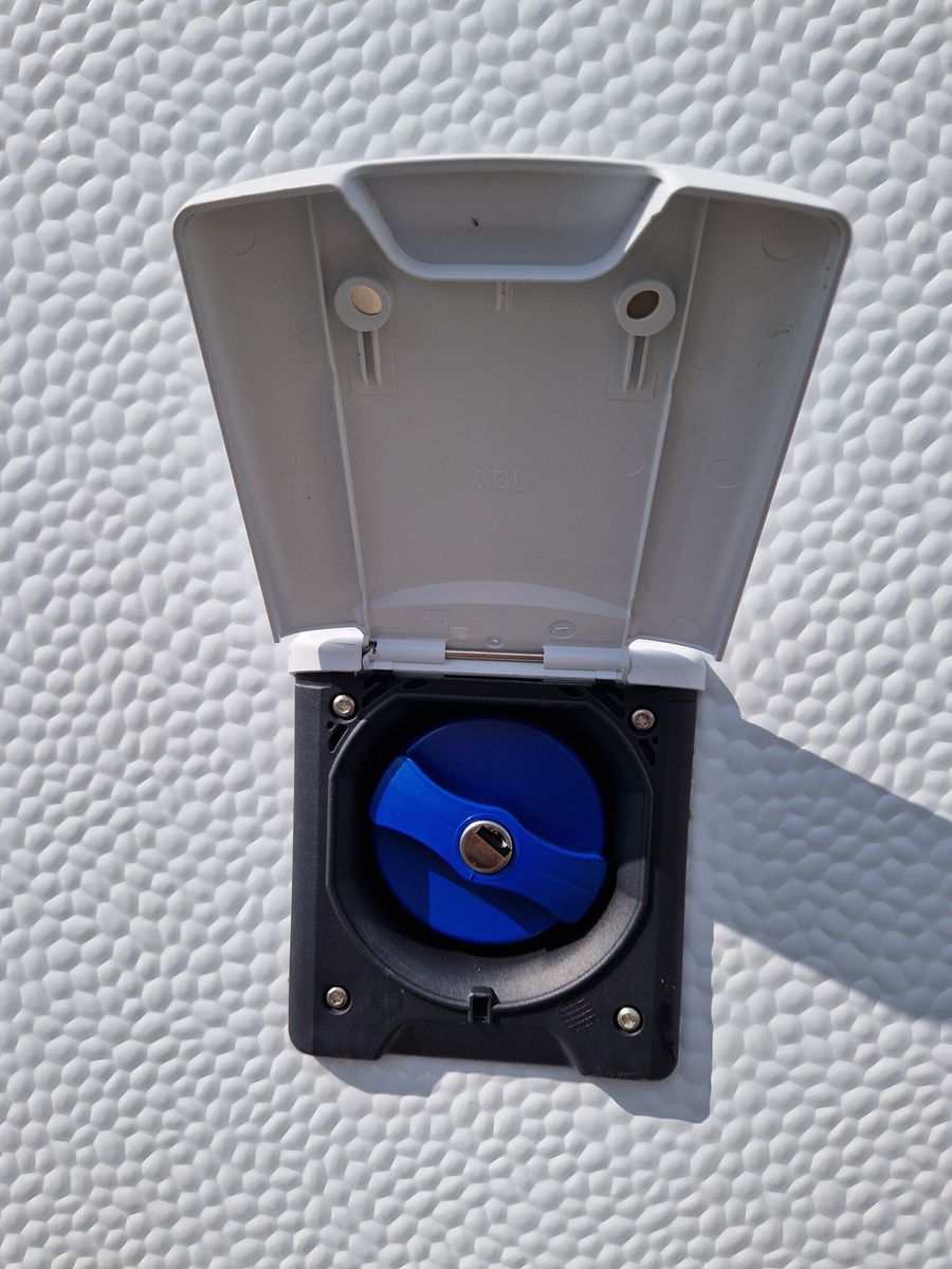 Fahrzeugabbildung Knaus Sport 500 KD 3-Etagenbett mit Garagenklappe