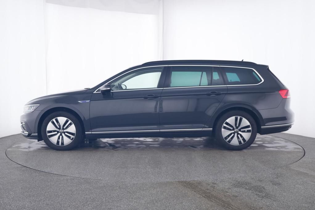 Volkswagen Passat Variant GTE 1.4 TSI DSG AHK*RFK*PDC*Tempo