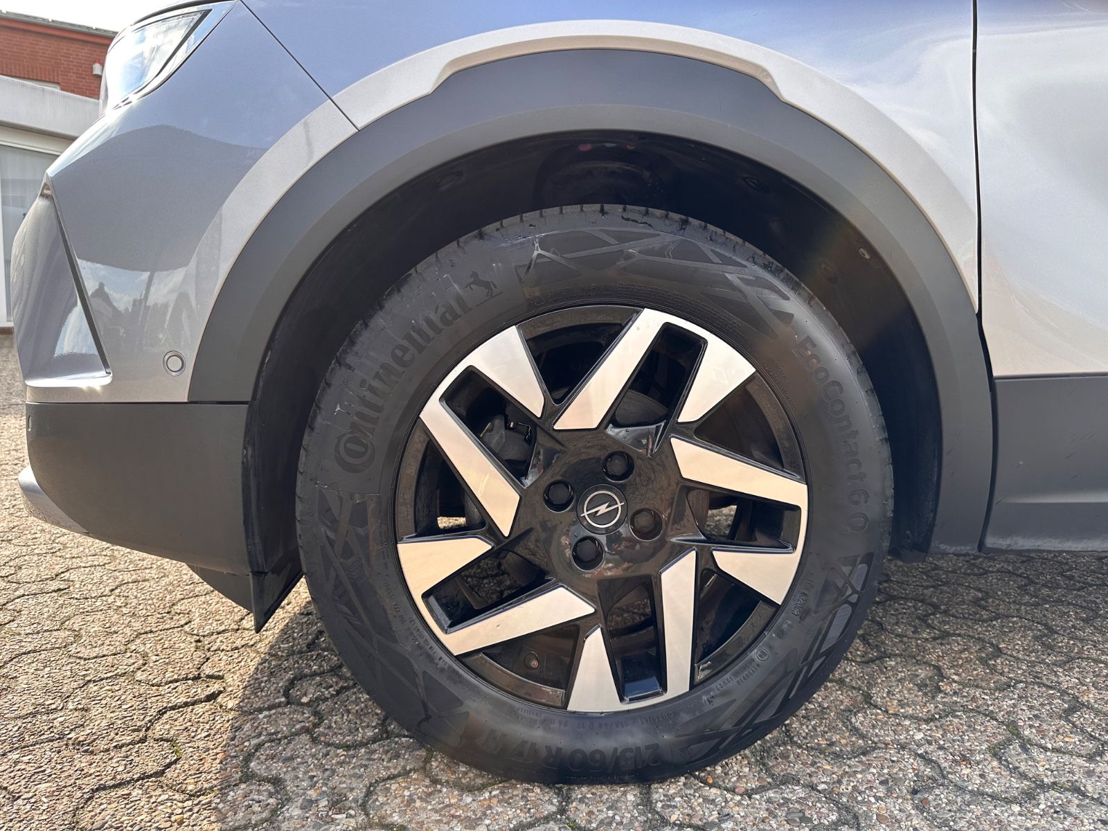Fahrzeugabbildung Opel Mokka Business Elegance LED/PDC/APP/Kamera/Kessy