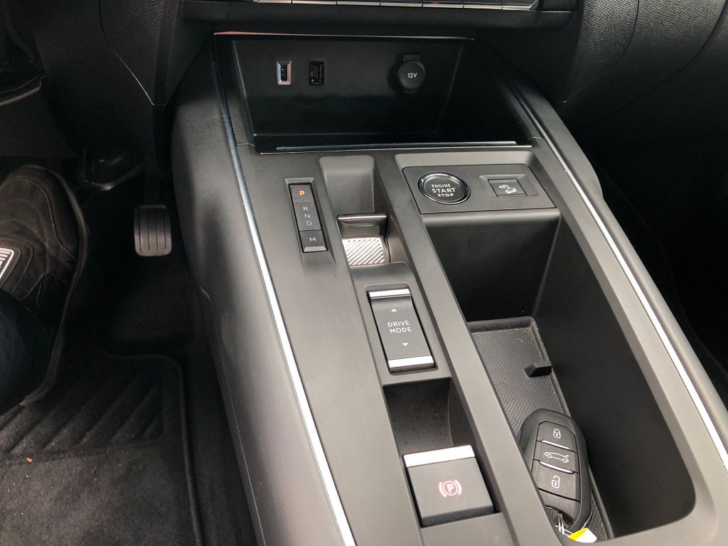 Fahrzeugabbildung Citroën C5 Aircross Pure Tech 130 S&S EAT8 SHINE