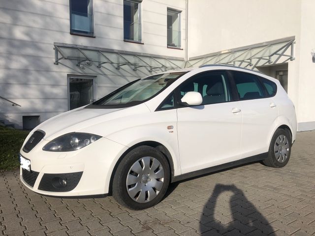 Seat AlteaXL 2.0TDIStyle AUT NAVI BIXENON USB TÜV7/26