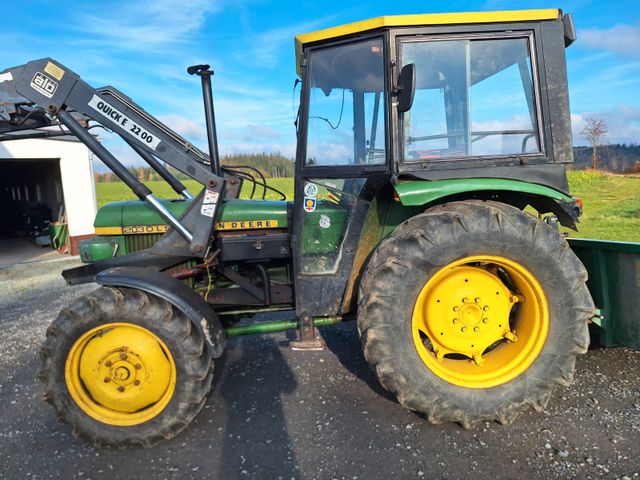 John Deere 2030 LS Allrad mit Frontlader