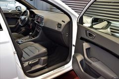 Fahrzeugabbildung Seat Ateca FR Pano LED VollLeder Ambi AHK 19"GARANTIE