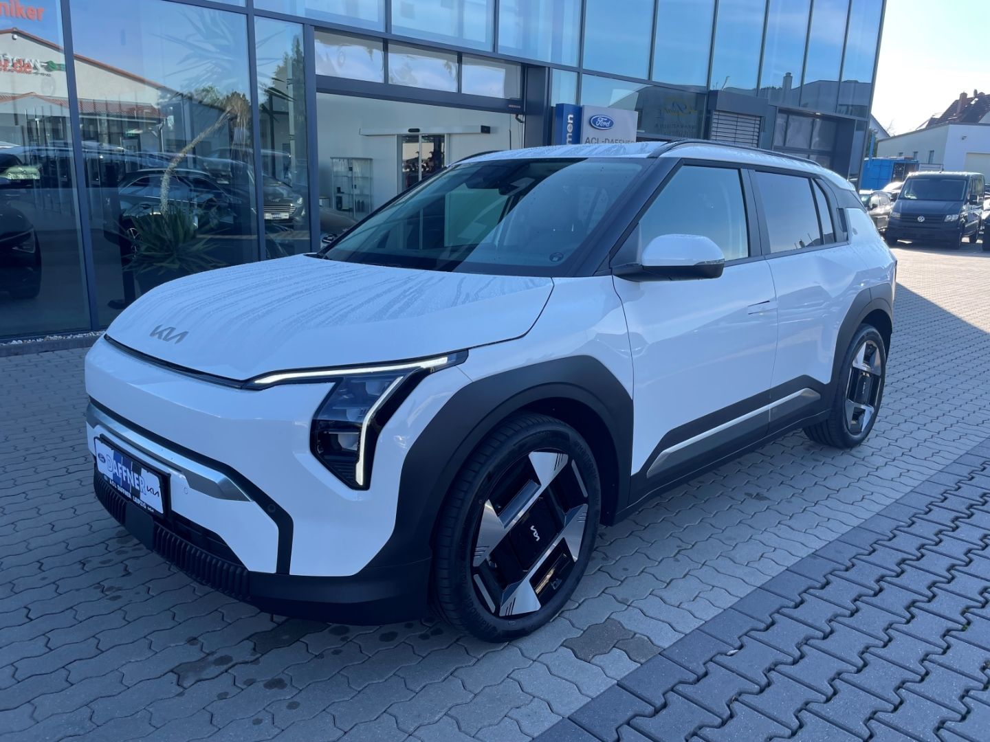 Fahrzeugabbildung Kia EV3 Earth LED totWinkAss Kamera SHZ Abstandstemp