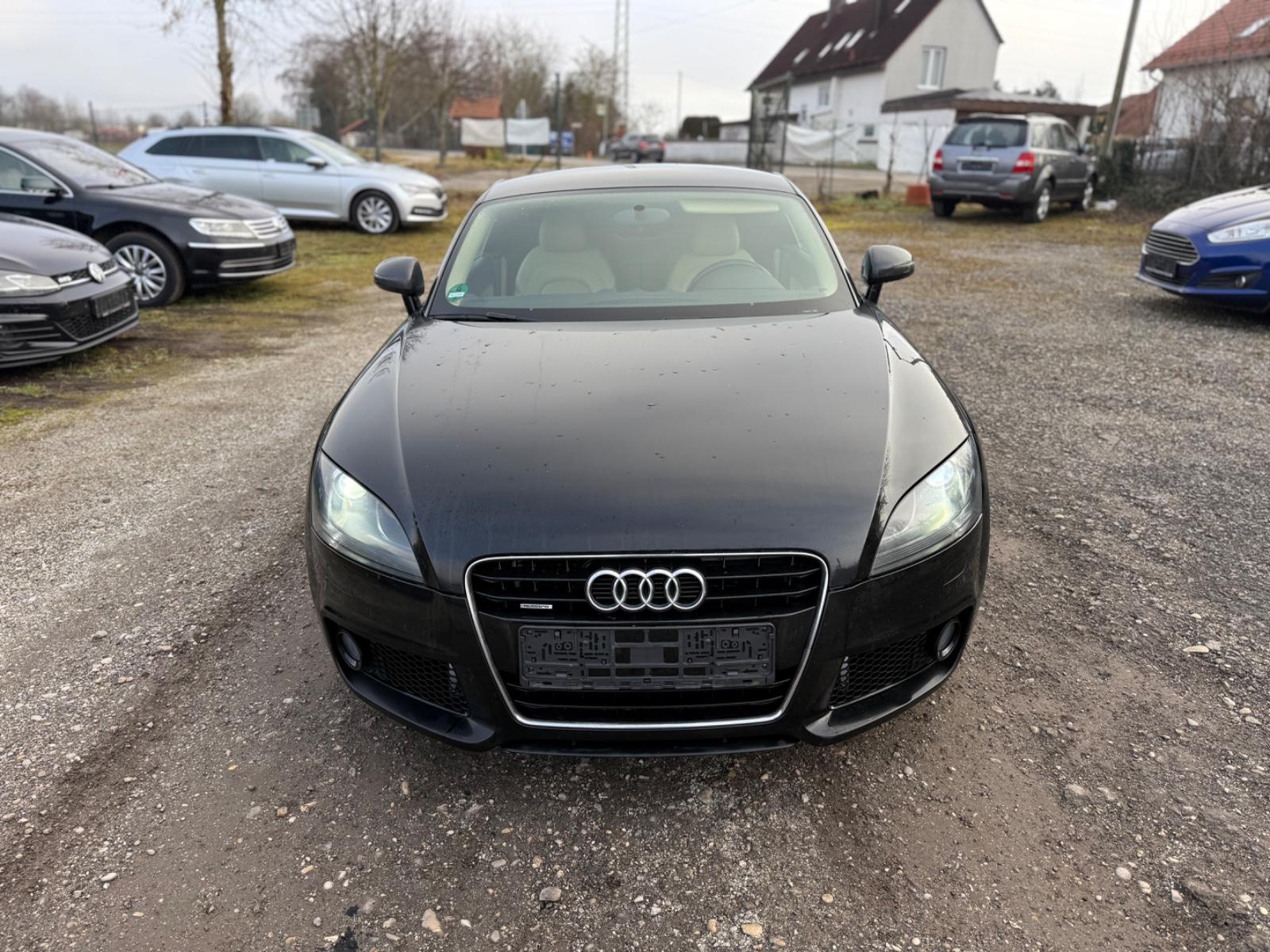 Audi TT 211 PS / Quattro / Automatik / Leder