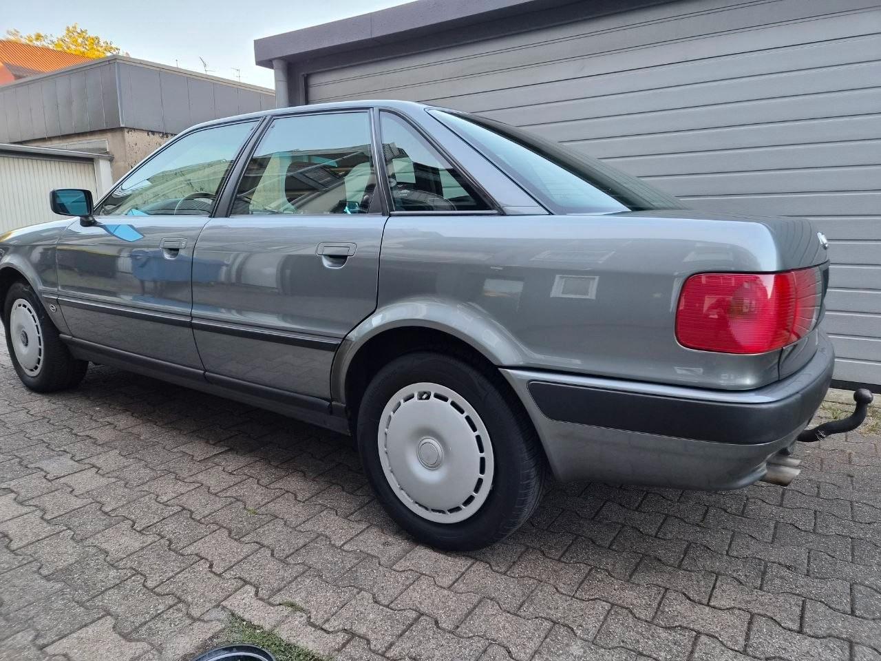 Audi 80 B4 2.6 V6 automatik