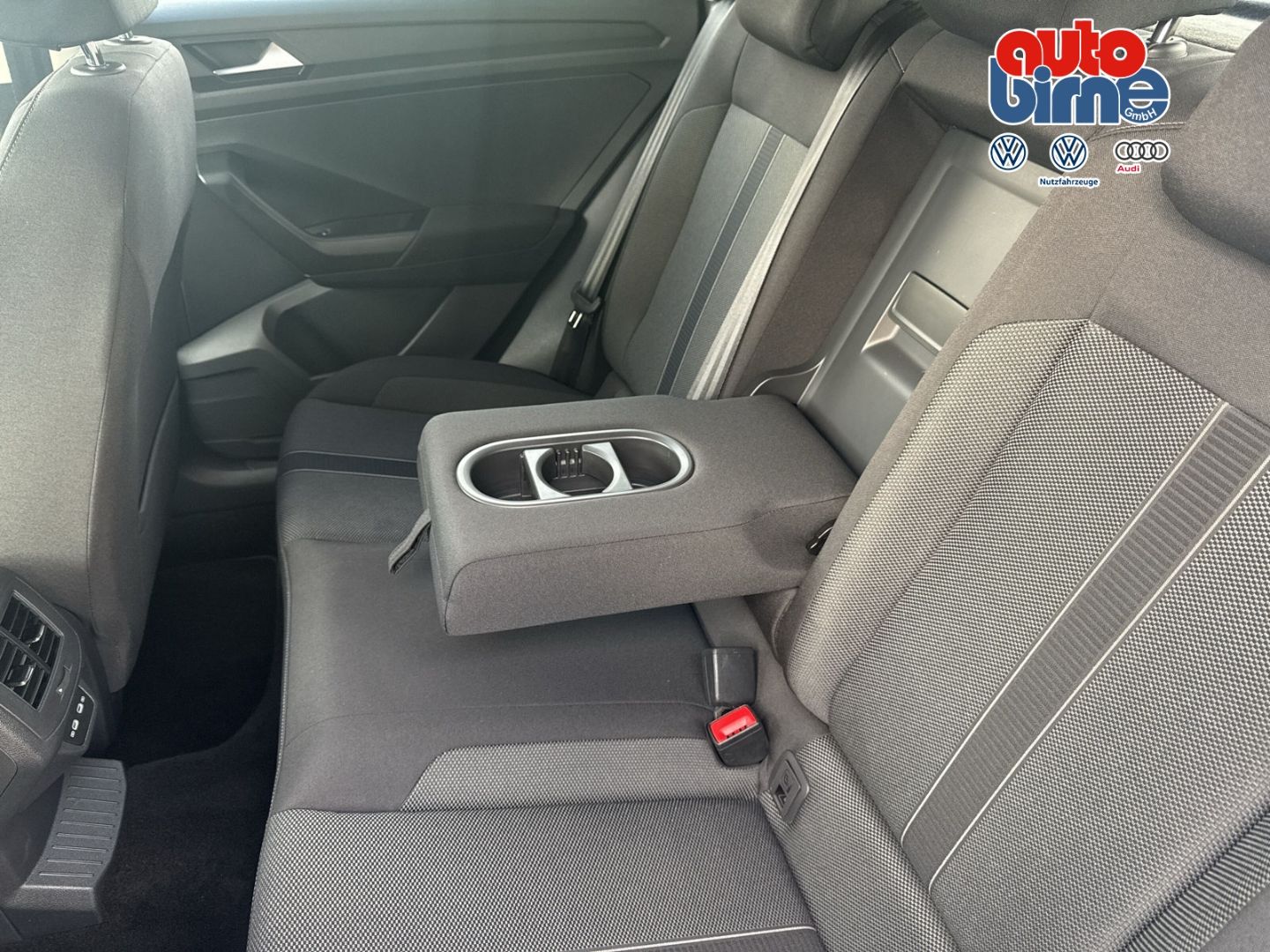 T-Roc 2.0 TDI Life Navi Dig. Cockpit LED ACC Car