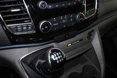 Fahrzeugabbildung Ford Tourneo Custom L1 Active 8-Sitze Kamera + AHK