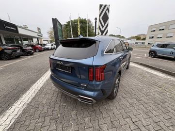 KIA Sorento - 4