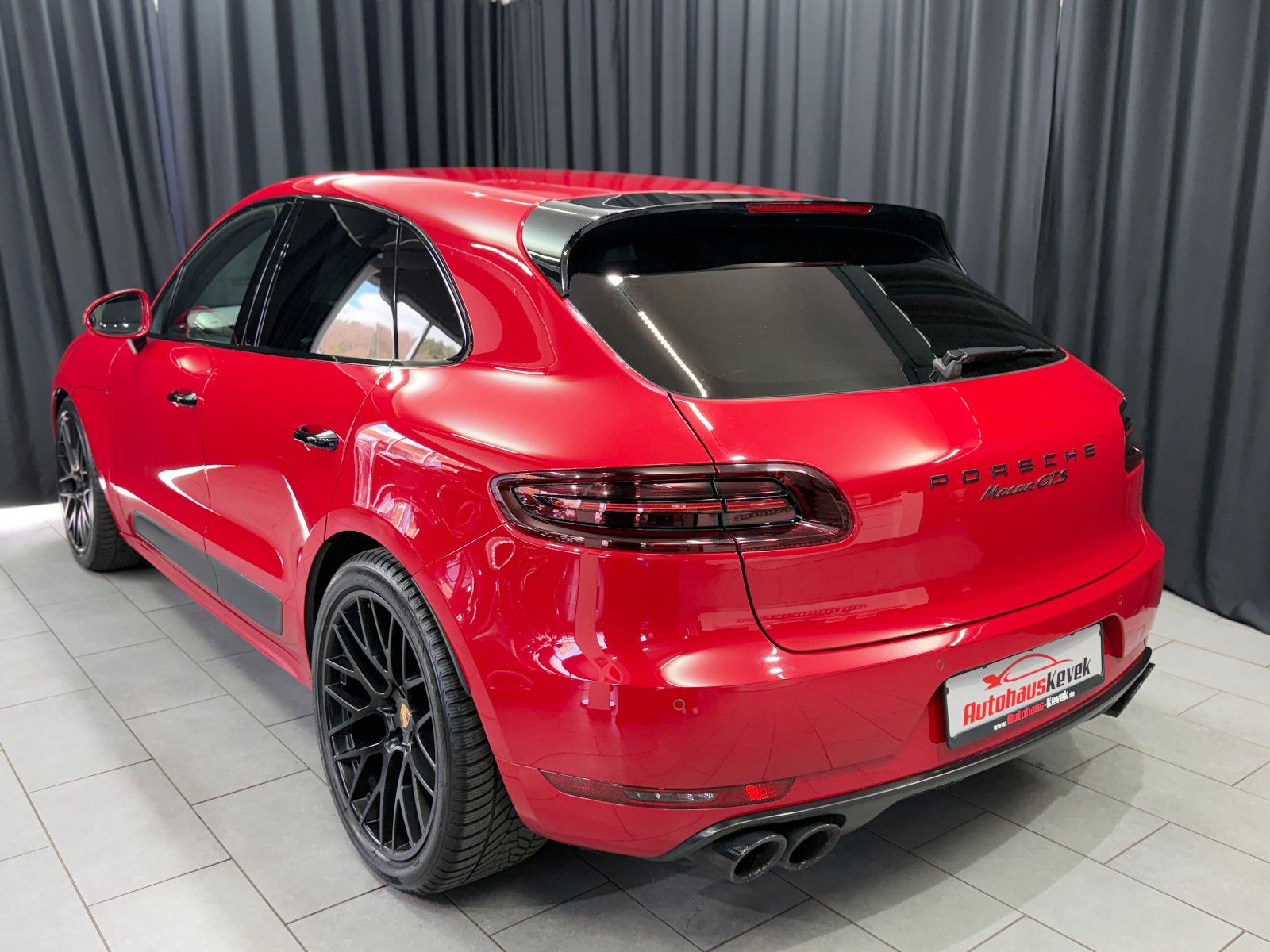 Fahrzeugabbildung Porsche Porsche Macan GTS |BOSE|360°|SITZBELÜFTUNG