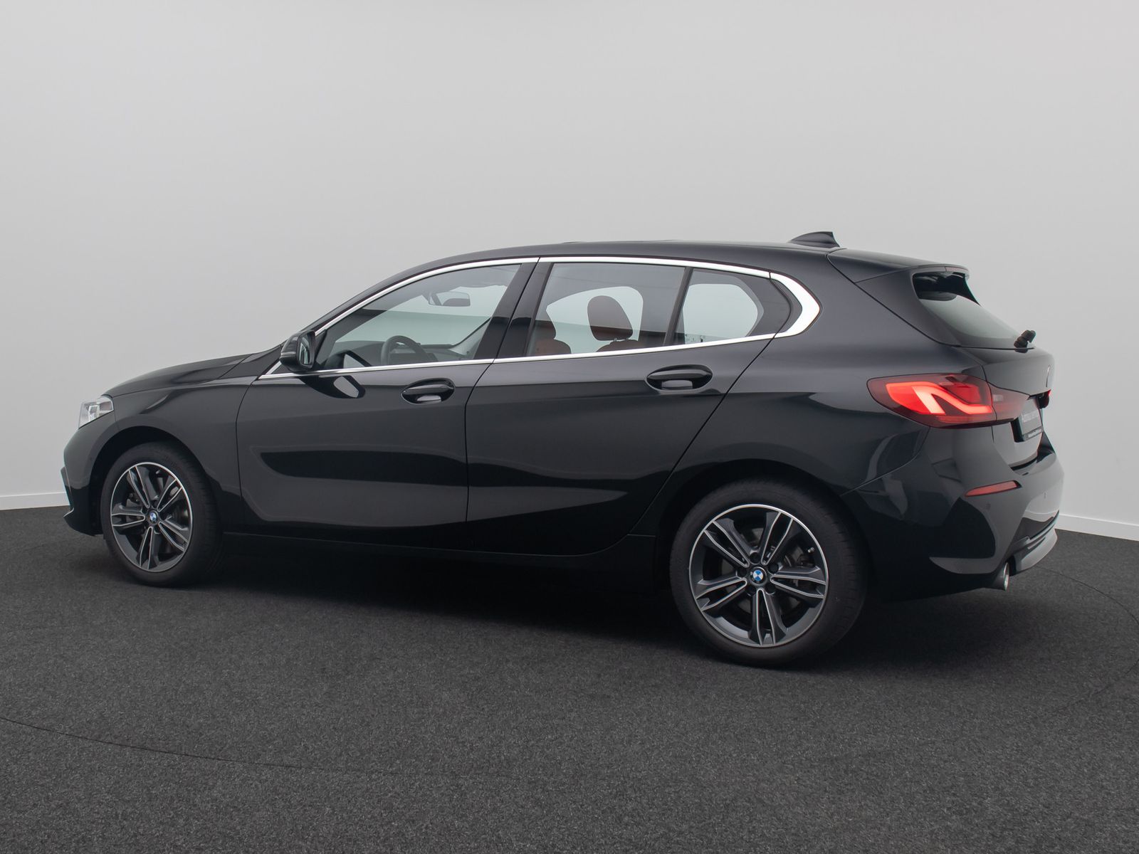 Fahrzeugabbildung BMW 120i SportLine H/K HUD DAB Kamera Panorama Leder
