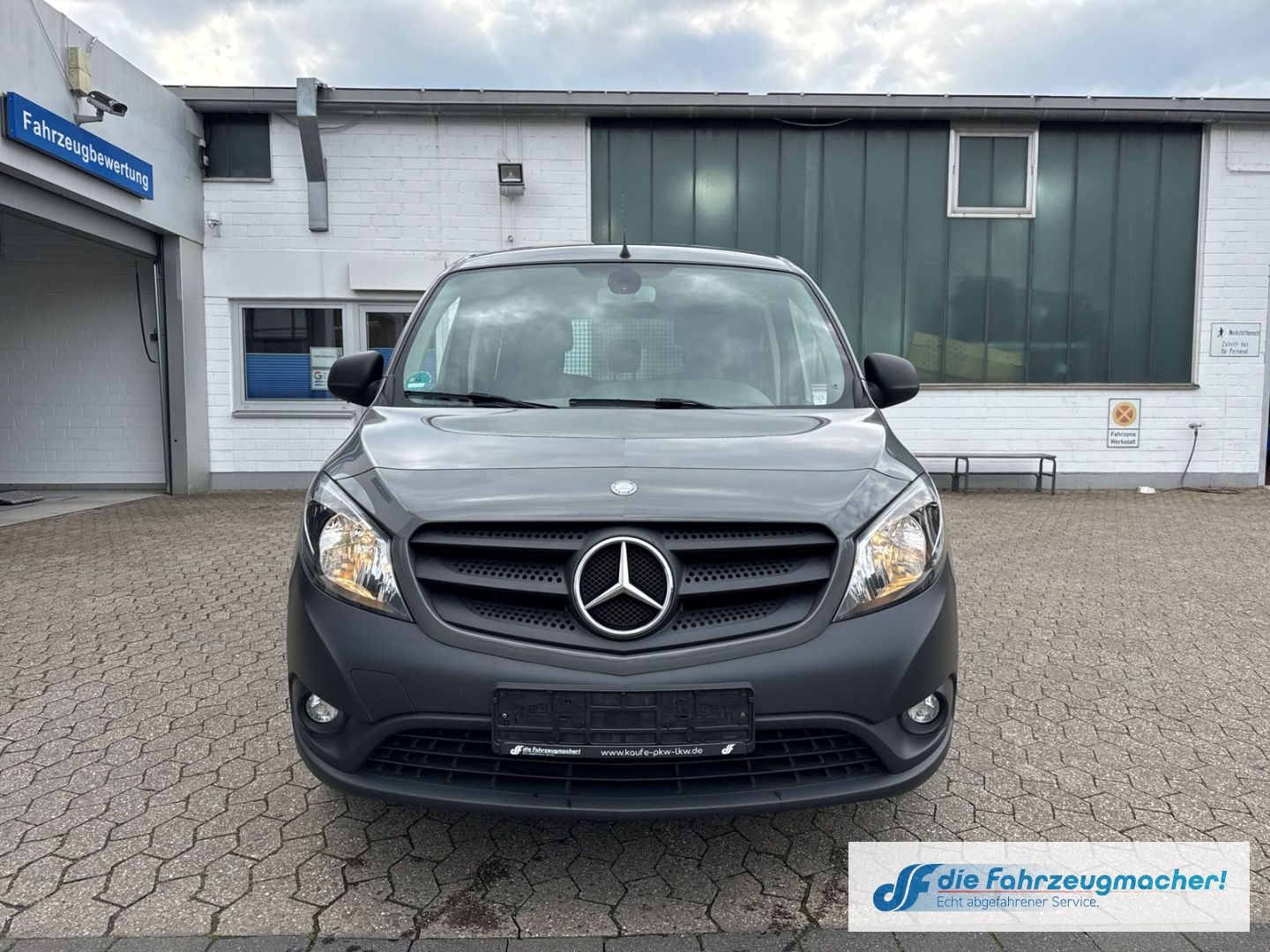 Fahrzeugabbildung Mercedes-Benz Citan Kombi 111 CDI lang SHZ Temp PDC *EXPORT