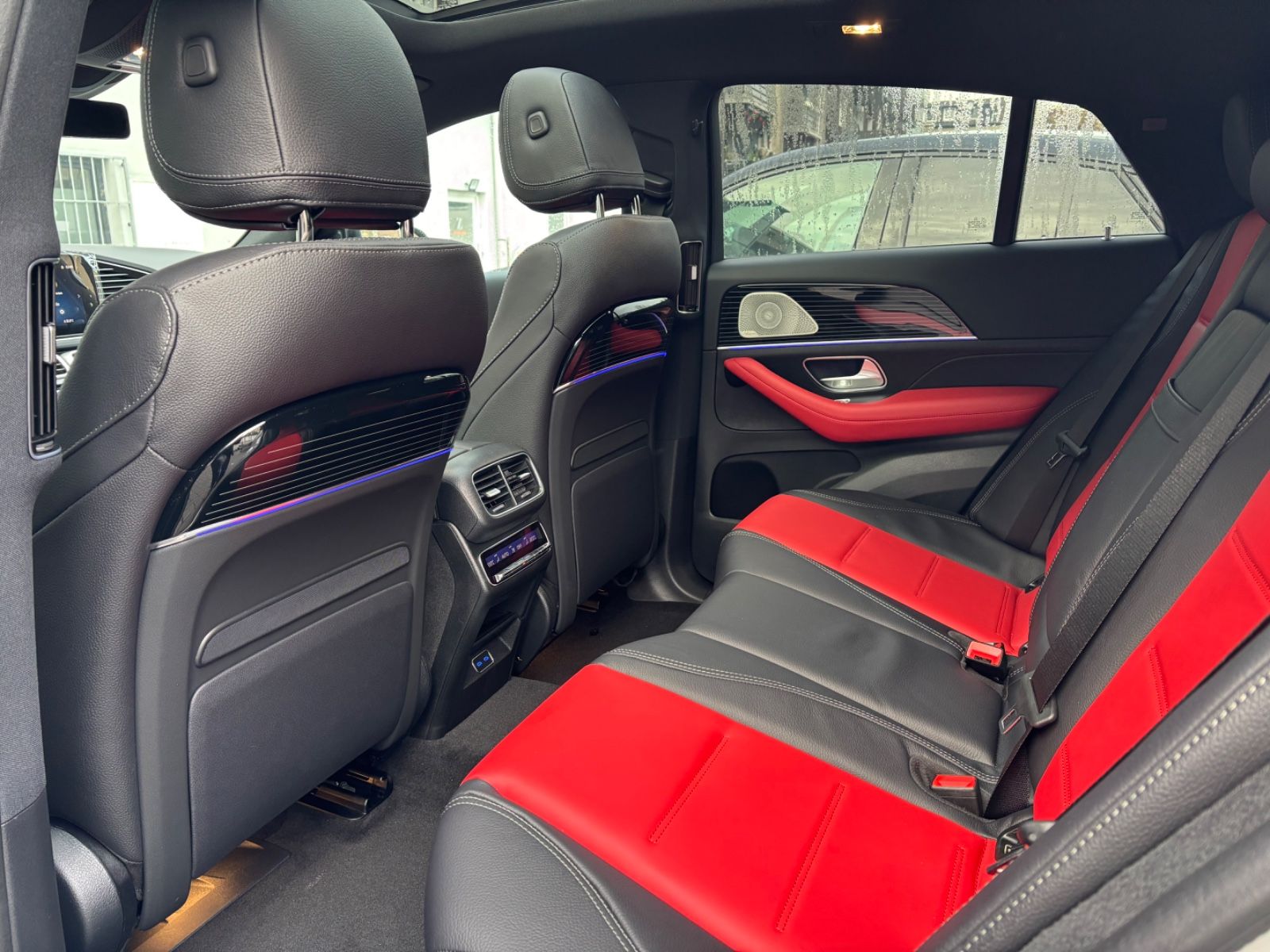 Mercedes-Benz GLE 300d Coupé 4MATIC Softclose HUD Burmes PANO foto 6