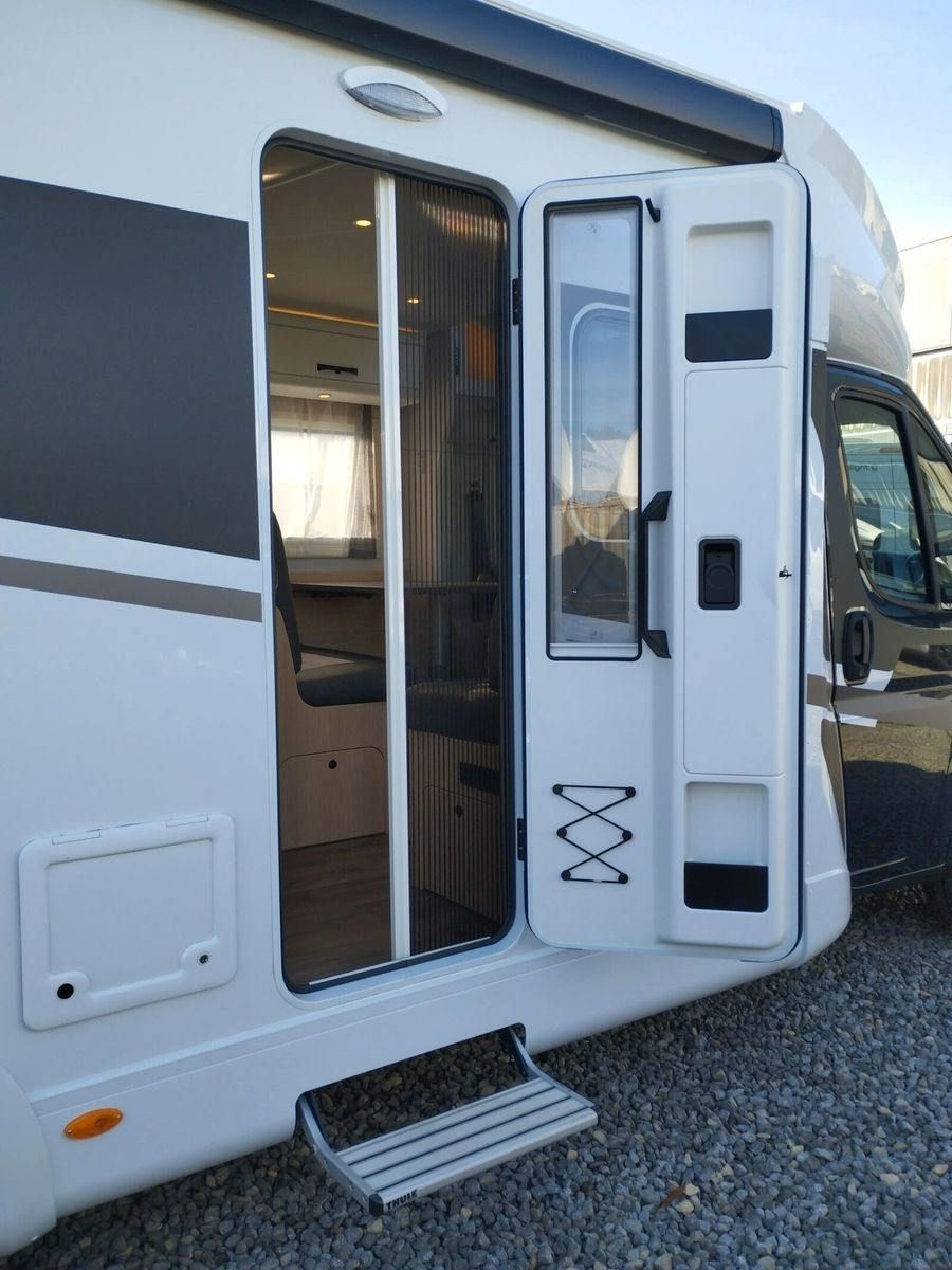 Fahrzeugabbildung Sunlight Adventure T 67 Automatik, Dörr Edition, TV