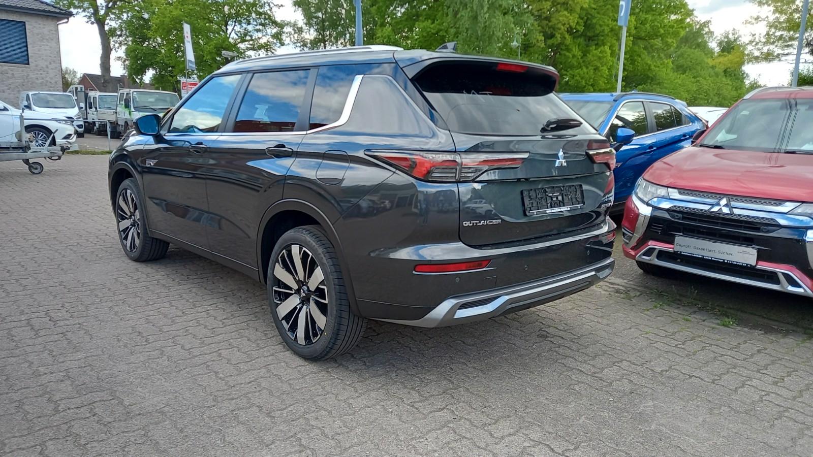 Mitsubishi Plug-in Hybrid Outlander Intro Edition
