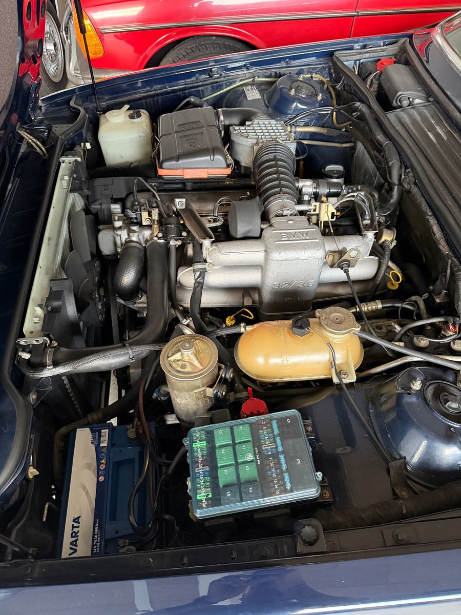 Fahrzeugabbildung BMW 635 CSI, Top-Zustand mit Klima u. Schiebedach