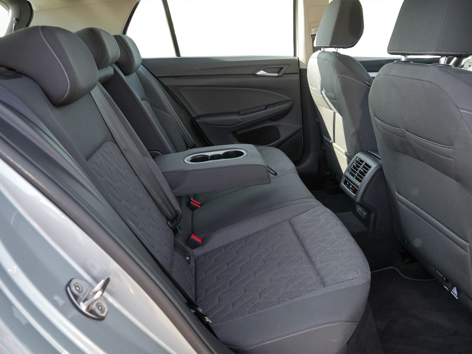 Volkswagen Golf - Bild 16