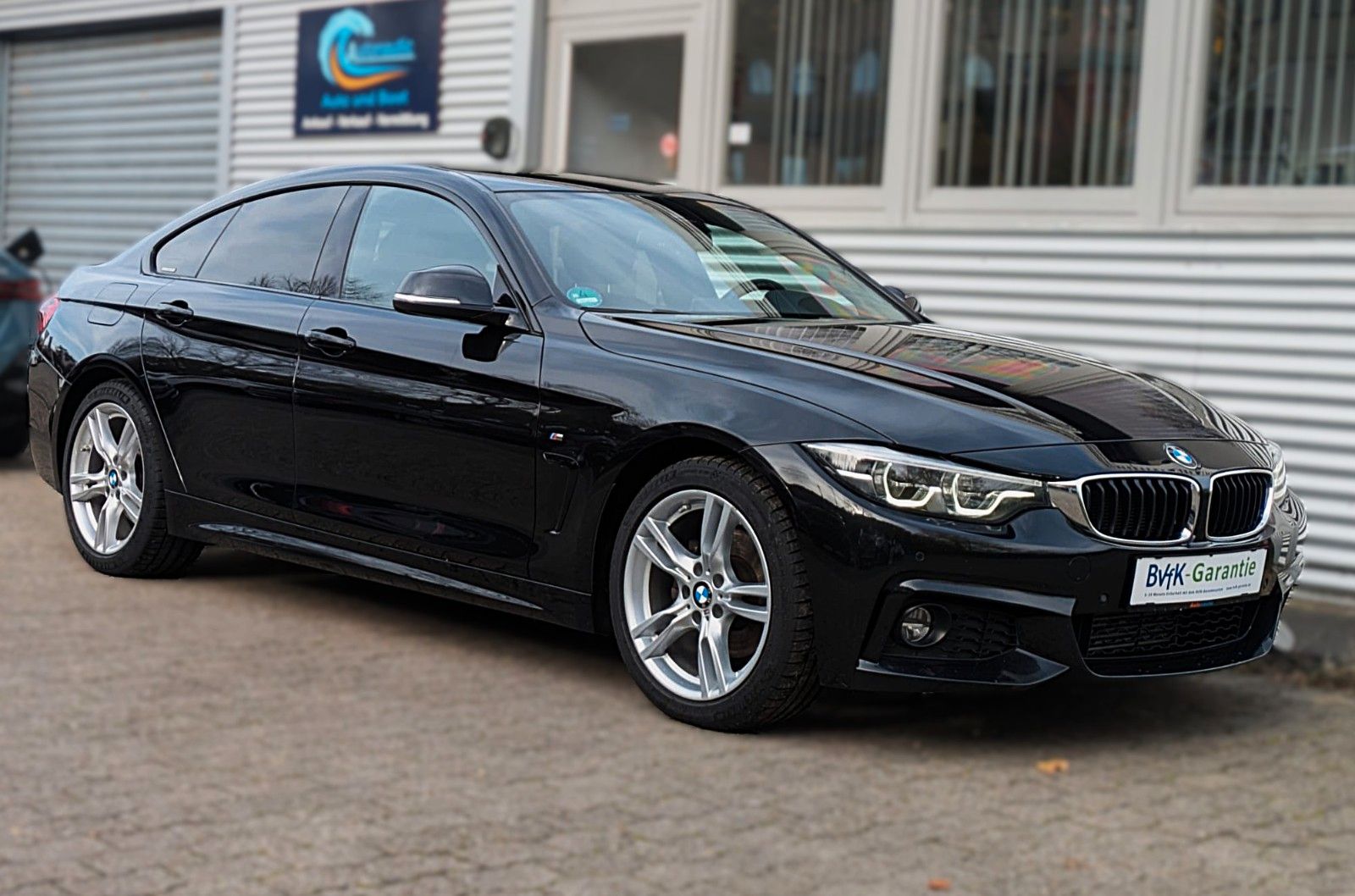 Fahrzeugabbildung BMW 420d Gran Coupe M SPORT SAG LEDER NAVI HUD LED